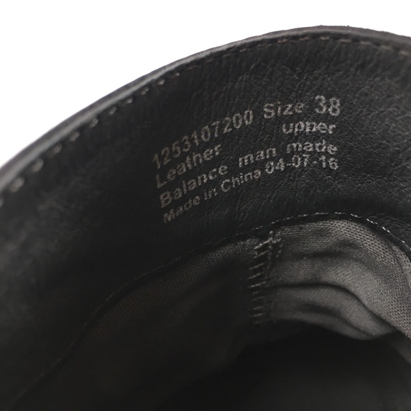 Dansko Sheena Nubuck Ankle Zip Ruched Booties 38 - Picture 6 of 8